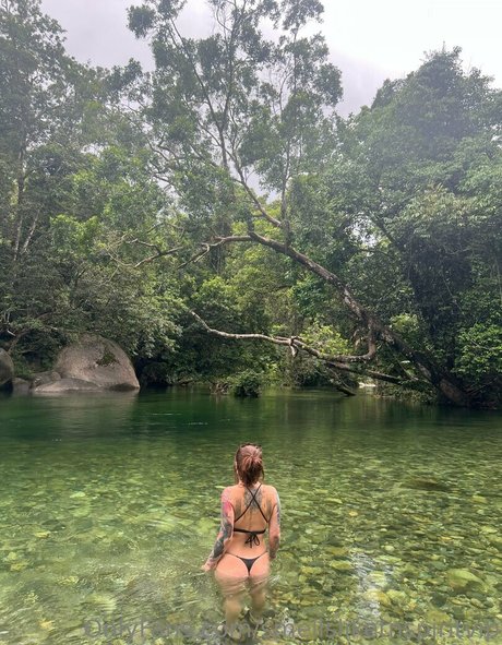 smellsliketnspiritvip adult actress archive