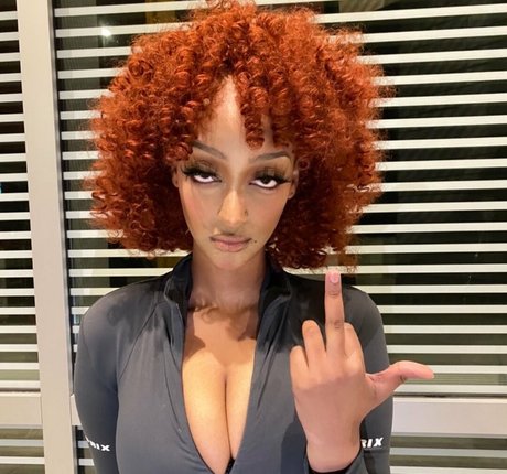 Solaya Ismail star naked pictures