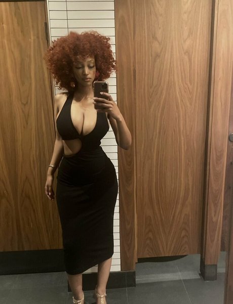 Solaya Ismail nice star photos