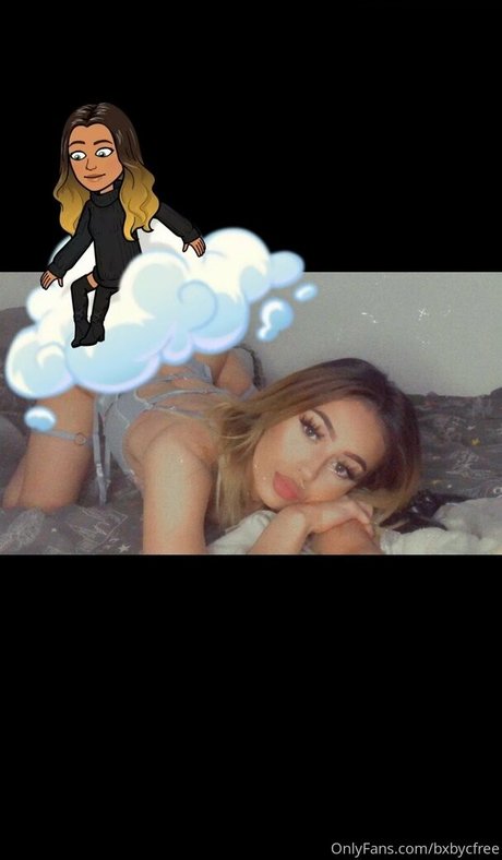 ariafreee star naked galleries