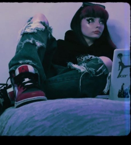 Corina Budinsky model best image