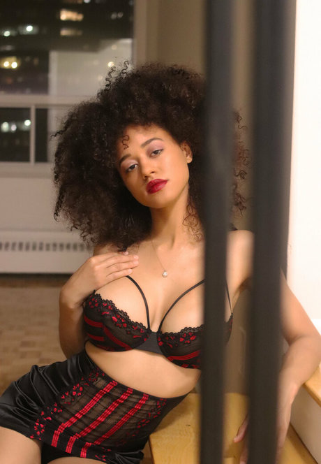 asian feet onlyfans erotic images