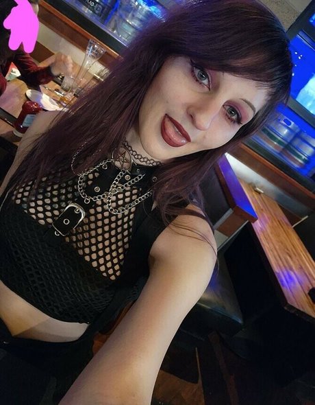 Sora Blackheart porn model photo