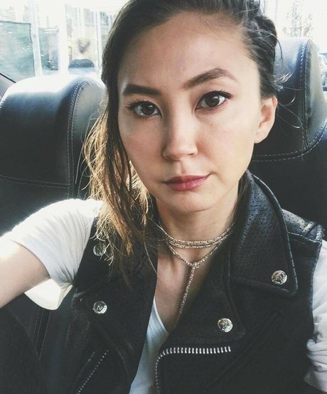 Kimiko Glenn star nice pictures