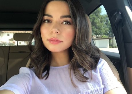 Miranda Cosgrove model porn images