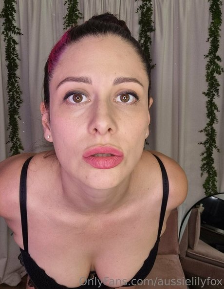 aussielilyfox high quality actress pictures