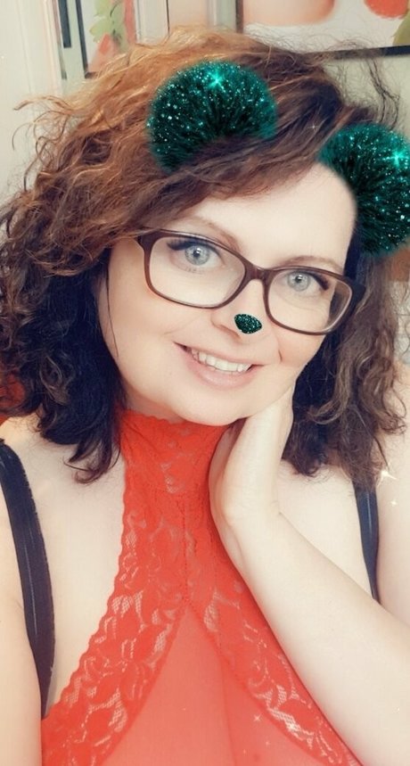 maturebustymom hot actress archive