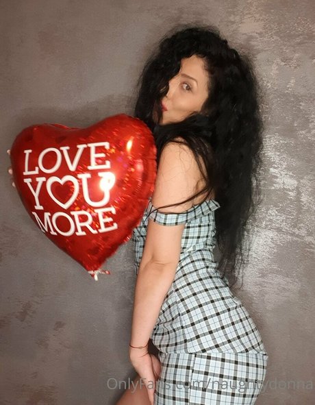 naughtydonna free star photos