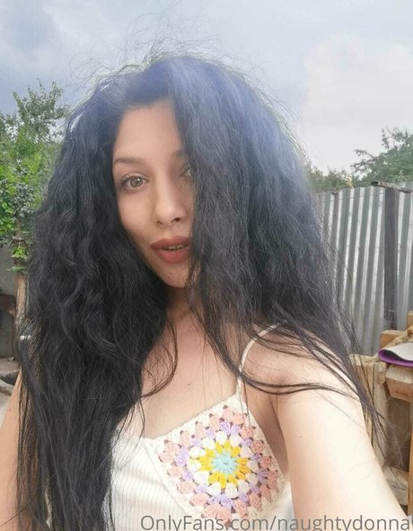 naughtydonna perfect pornstar galleries