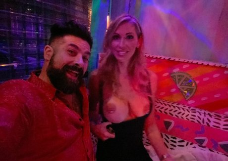 hollyhotwifevip sex model pics