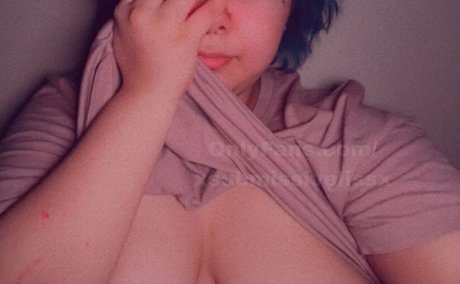 xsubmissivelissx pretty star img