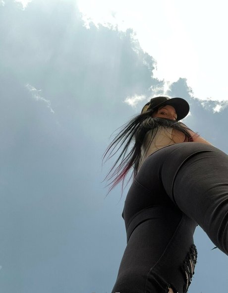 bbyg ivory nude model pic