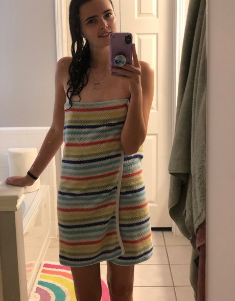 Lowco nude model photo