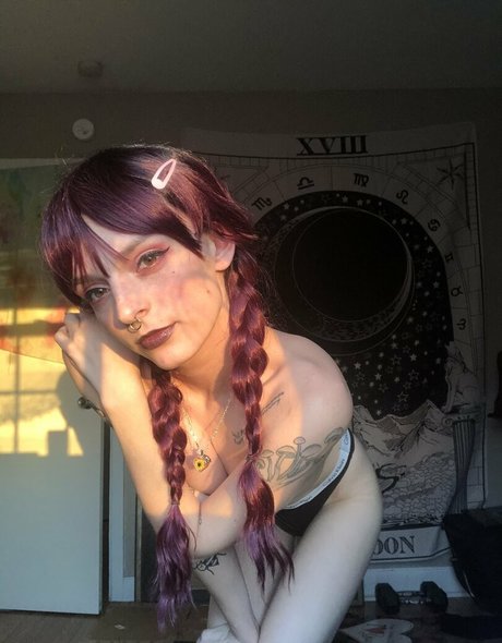 sadgirlastridsfree pornographic actress picture