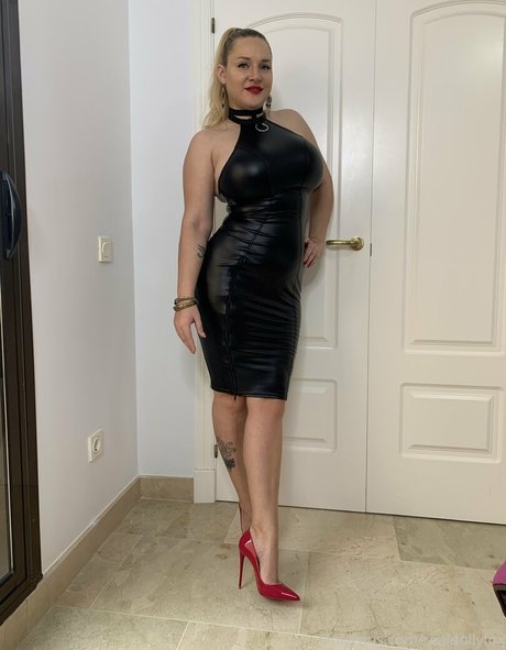 dollyfoxvip porn star images