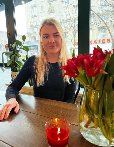 blonde cum onlyfans free naked galleries