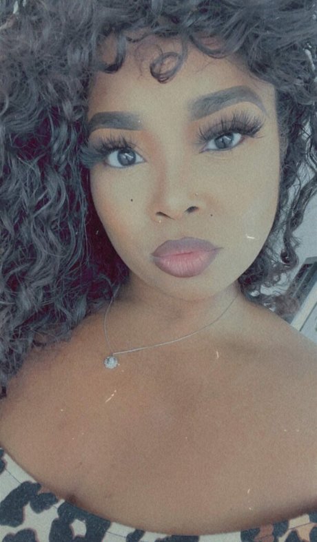 TrueBeauty334 hot pornstar picture