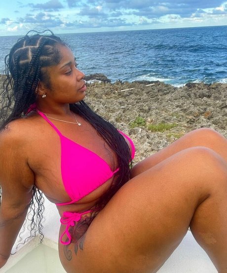 TrueBeauty334 pornstar hd photos