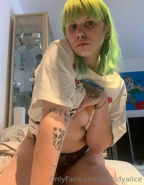 suicidyalice porn actress pic