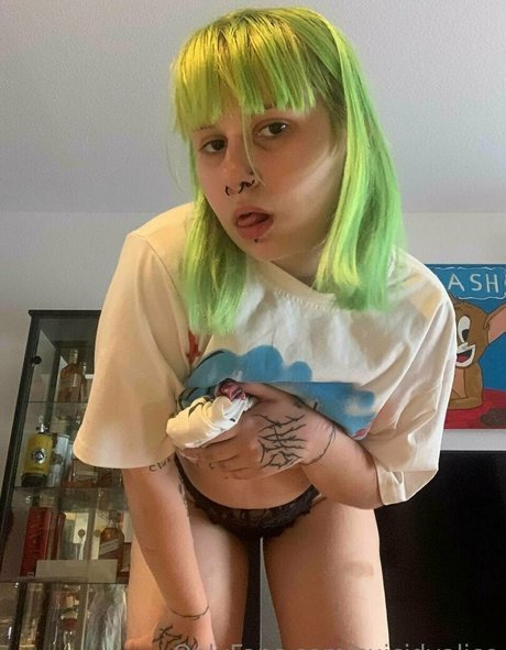 suicidyalice pretty model images