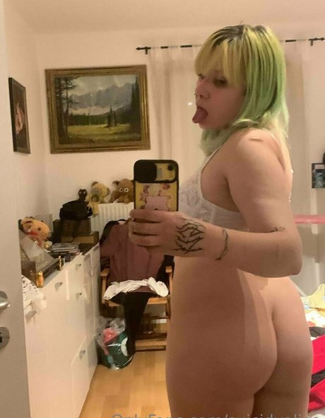 suicidyalice porn actress pic