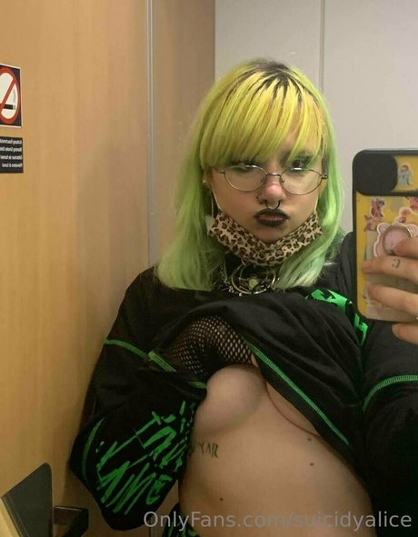 suicidyalice nice pornstar image