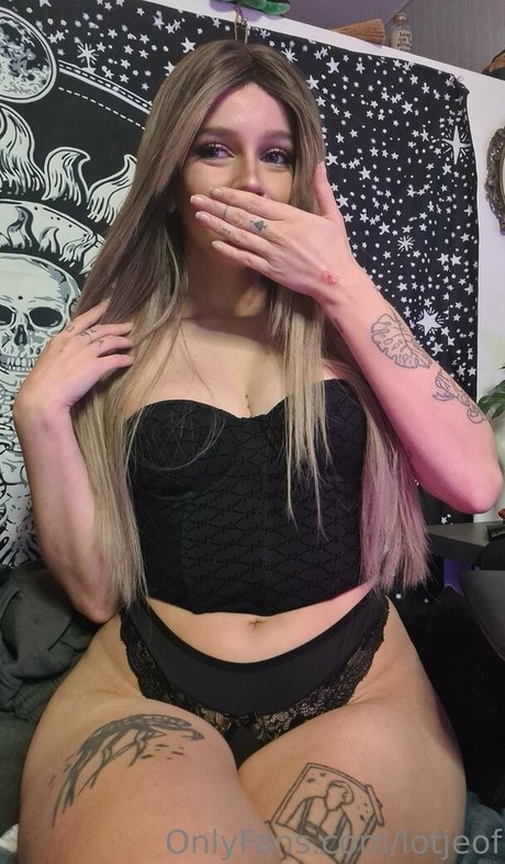 lotjeof model beautiful image