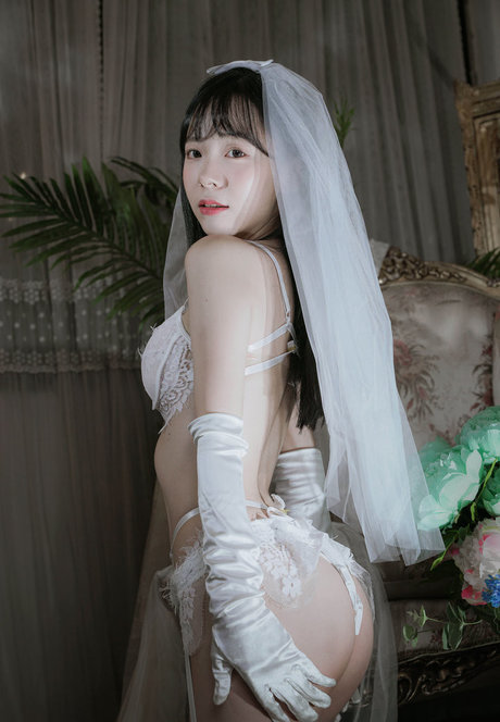 blonde hot wife onlyfans nude photos