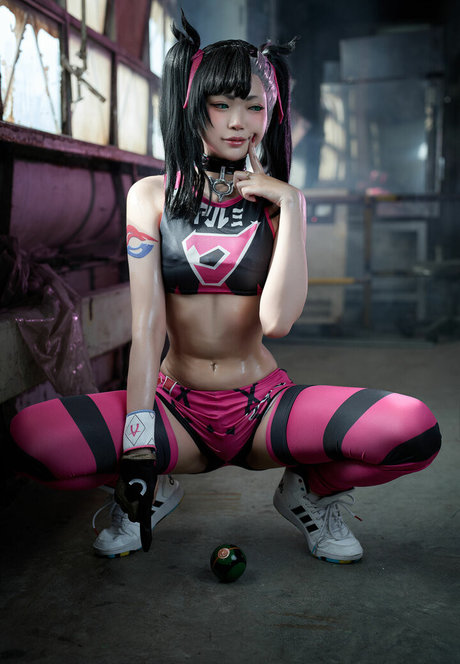 ZinieQ porn actress pic