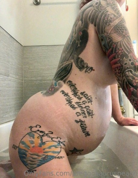 preggosauruspeach perfect model pics