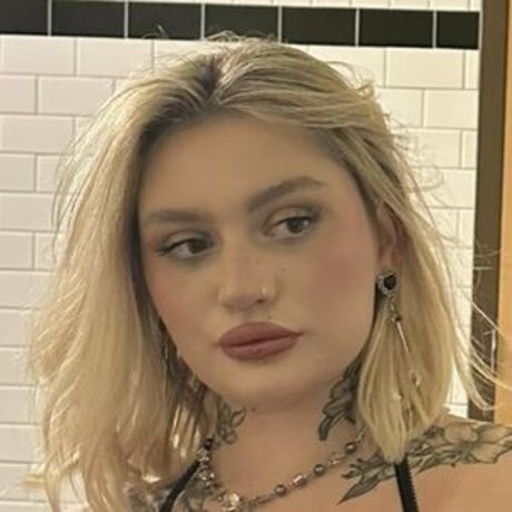 karleexrosee model high quality img