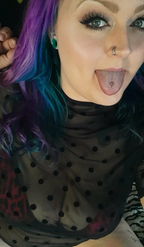 blondeog sexy actress photo