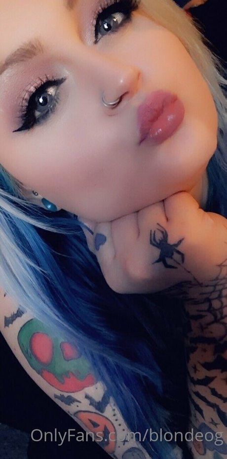 blondeog naked actress pics