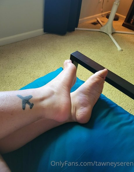 tawneyseren nudes model gallery