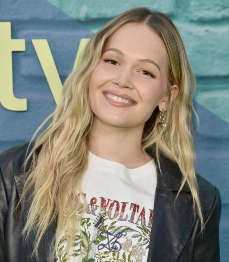 Kelli Berglund nice actress image