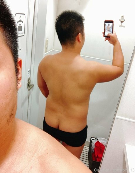 blc113 beautiful model picture