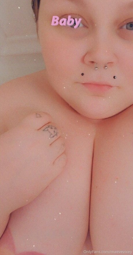 maevevixey model nudes images