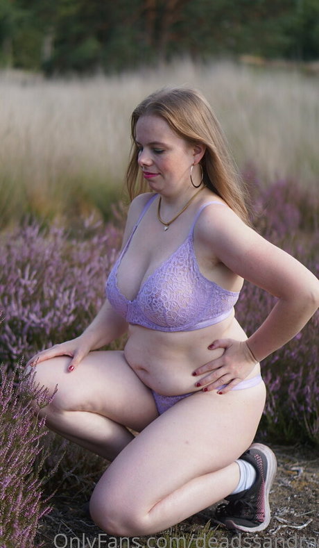 deadssandra free pornstar photo