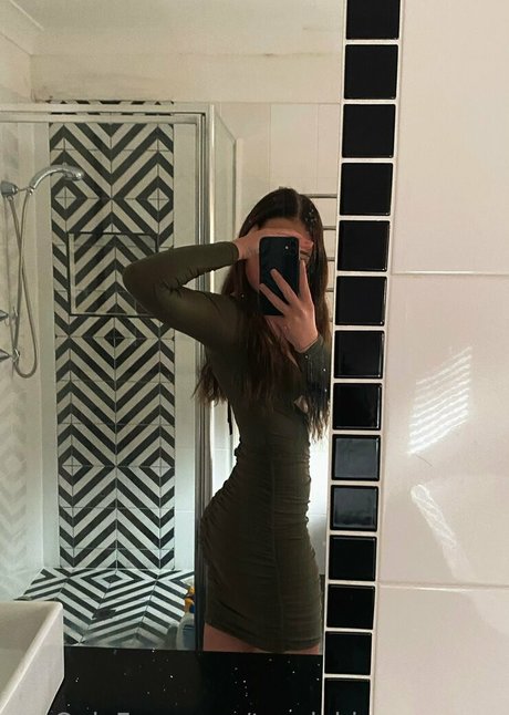 hairy milf onlyfans naked archive