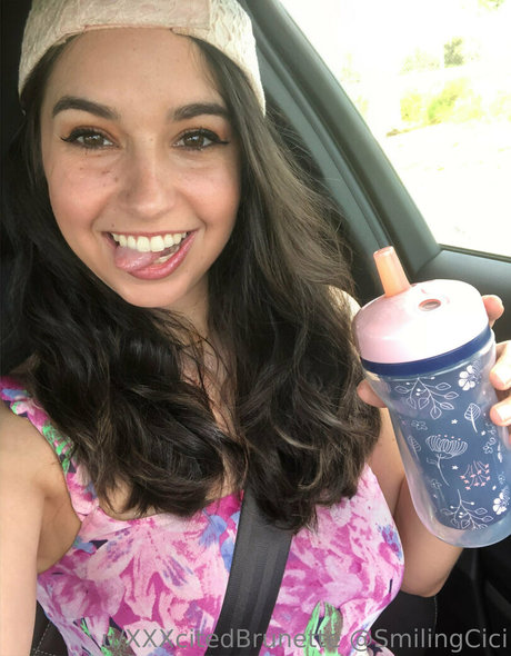 smilingcici nice actress picture