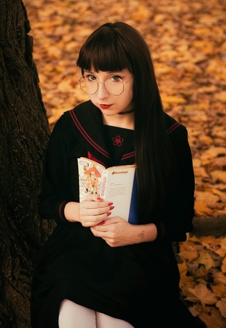 Loli Molly nude model images