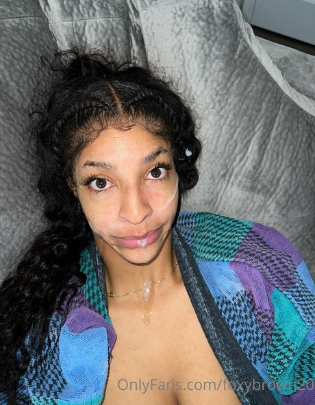 Foxybrown20 pornstar erotic picture