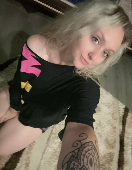 giant onlyfans free nude images