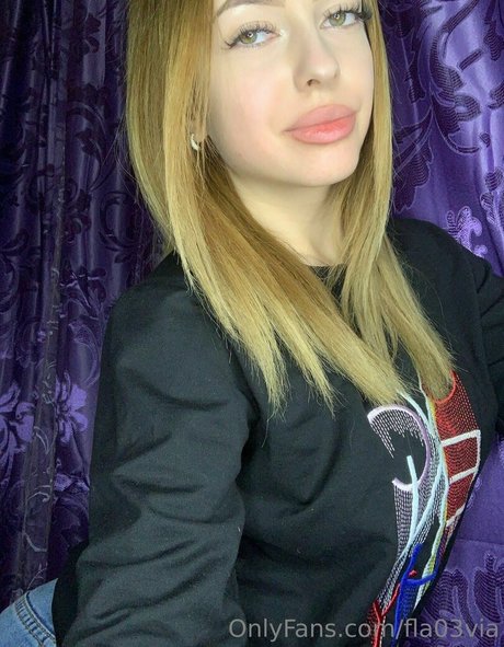 fla03via pornographic star img