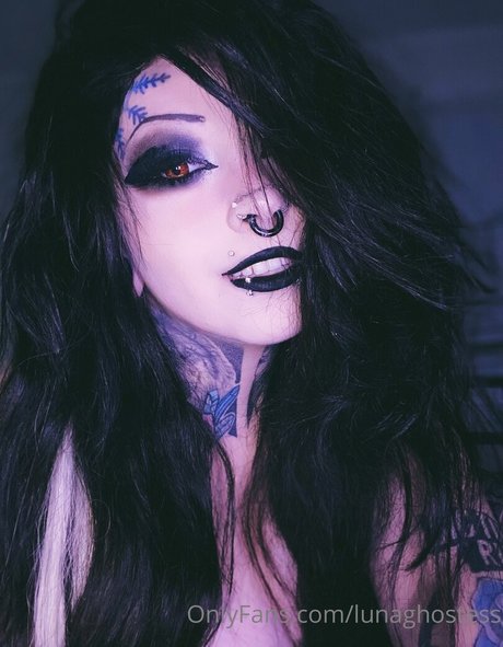 Luna Ghostess xxx model images