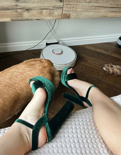 Ahrinyan art pornstar img