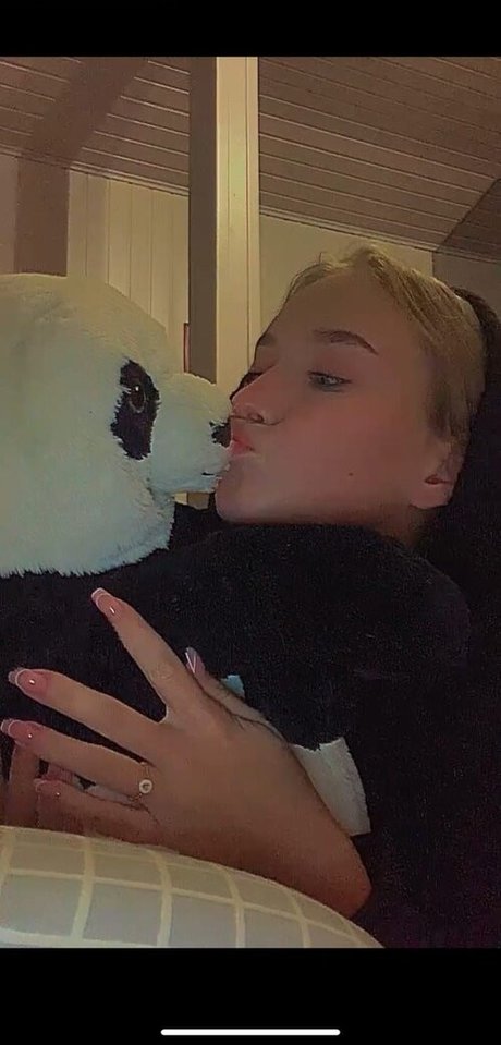 Diana Volynets erotic model images