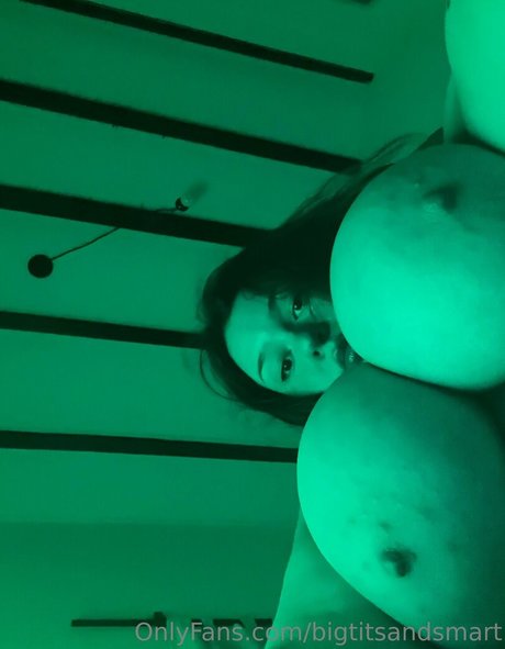 bigtitsandsmart pornstar beautiful photos
