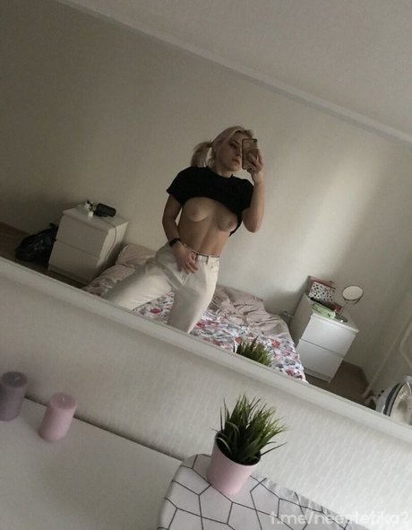 Lenny Bright hot actress pic