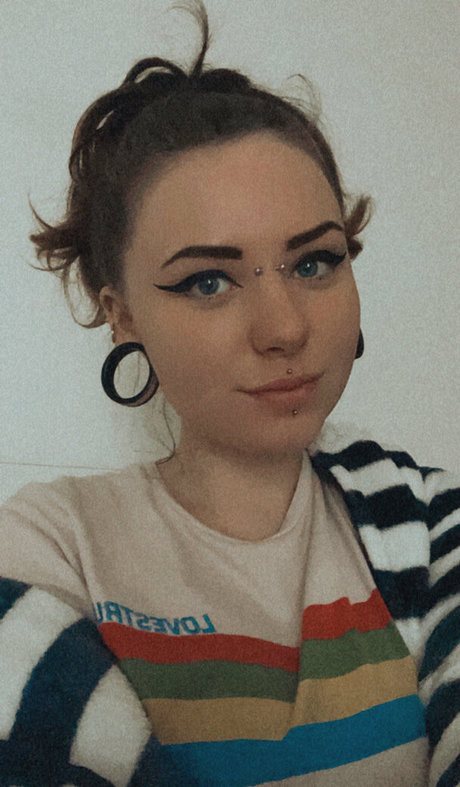 sewergirl pornstar perfect pic